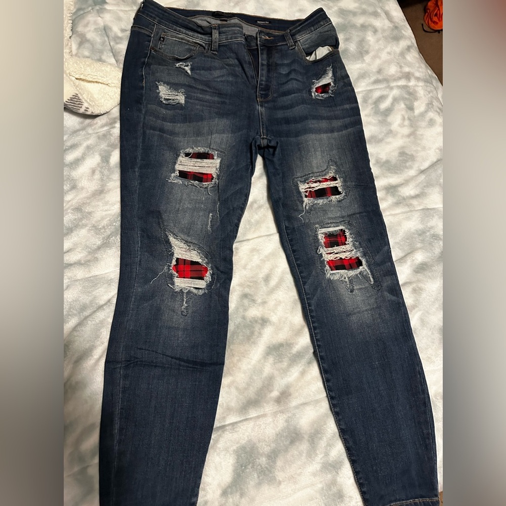 Judy Blues 14w Buffalo Plaid Skinny Fit
